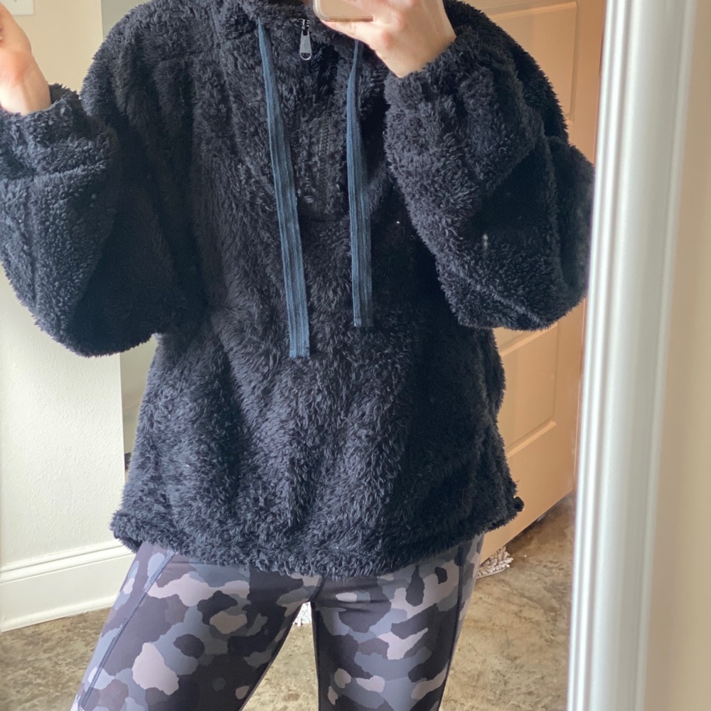 Free people activewear fur/fluffy pullover